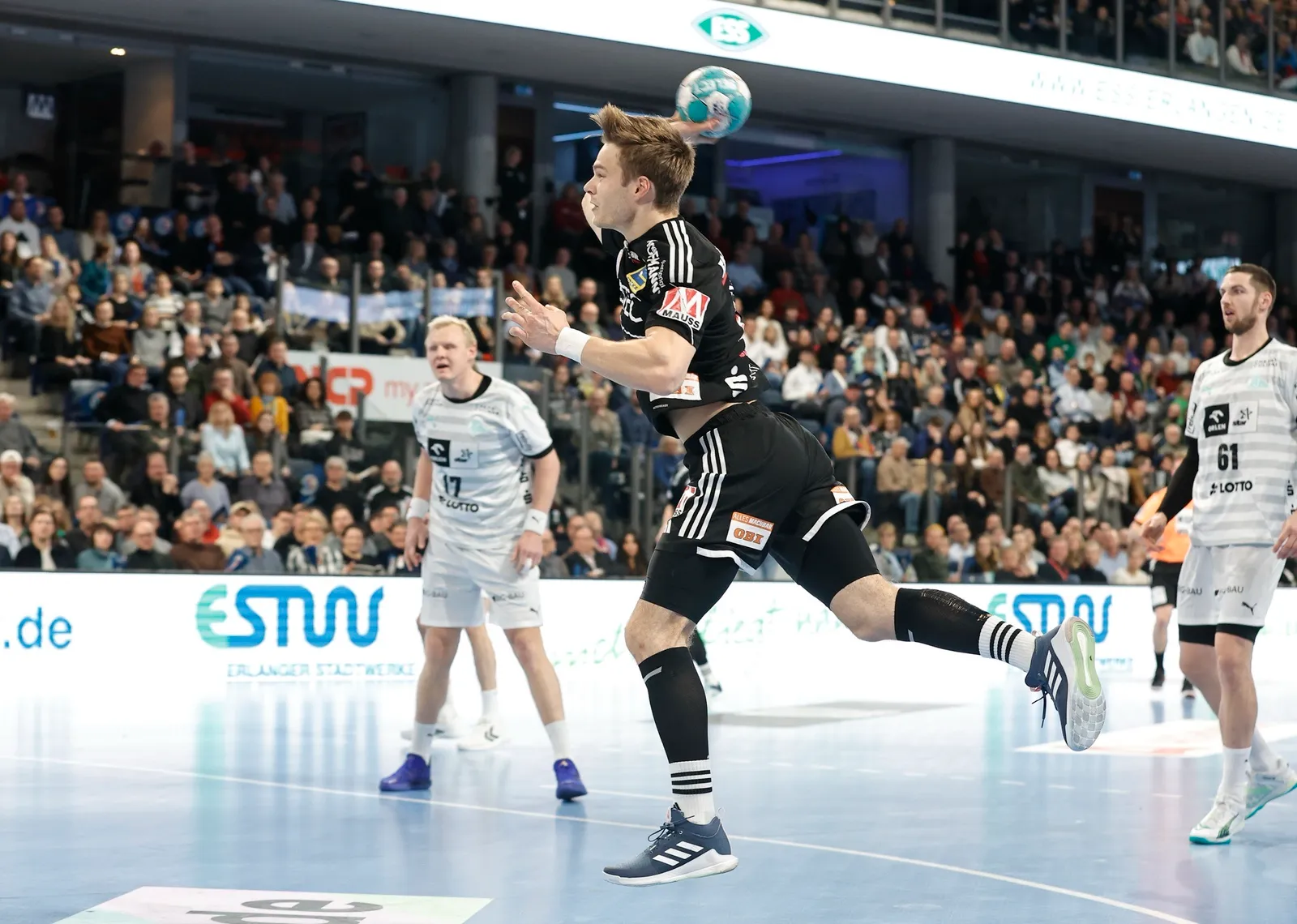 HC Erlangen empfängt Rekordmeister THW Kiel vor atemberaubender Kulisse